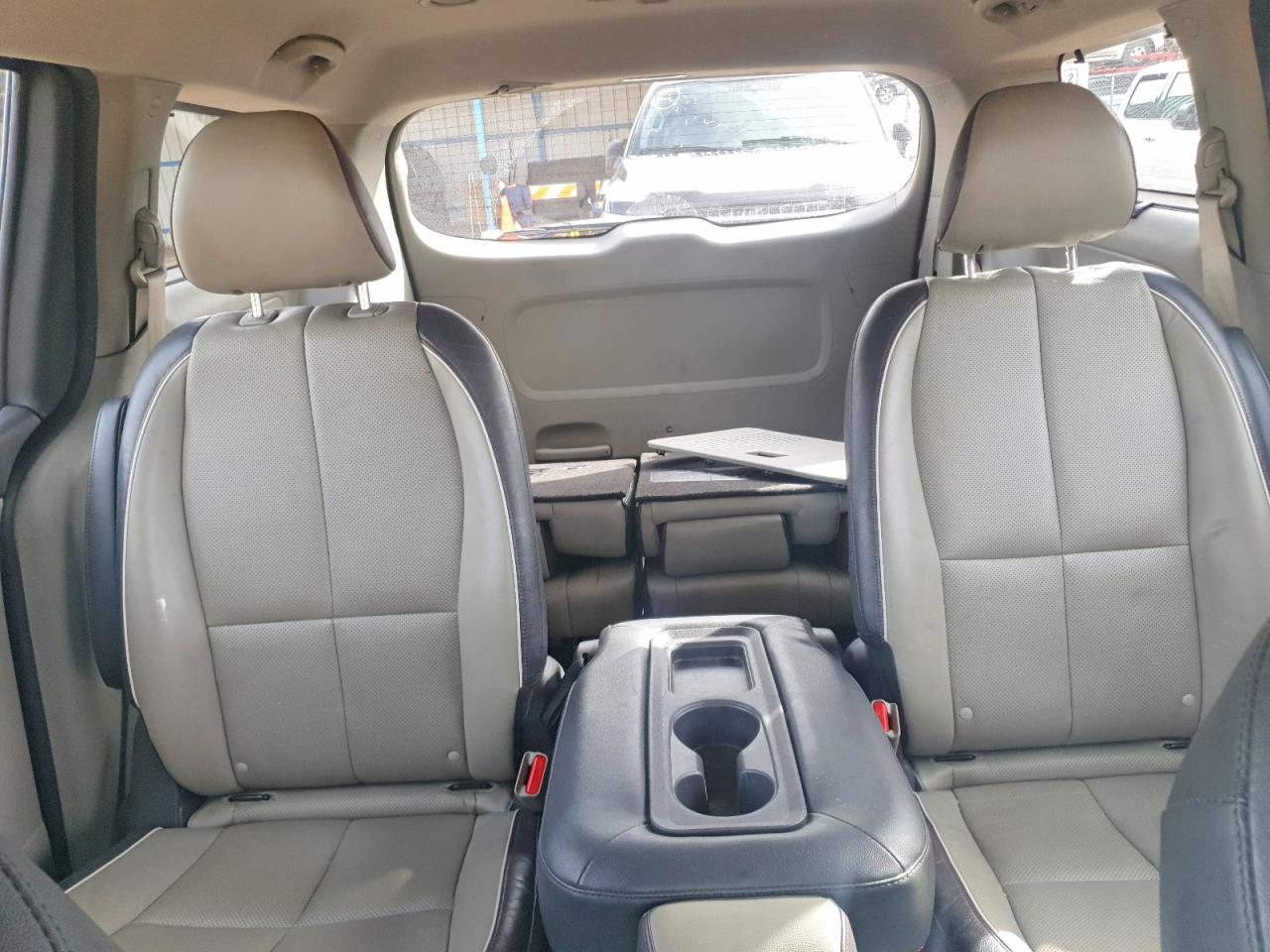 2016 KIA SEDONA EX photo 19
