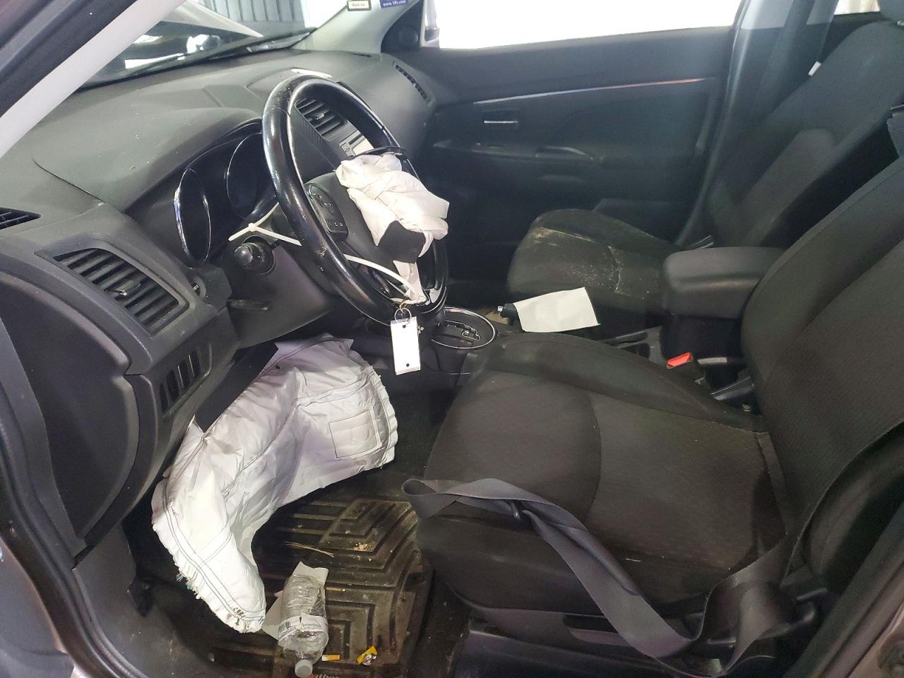 2016 MITSUBISHI OUTLANDER SPORT ES photo 19