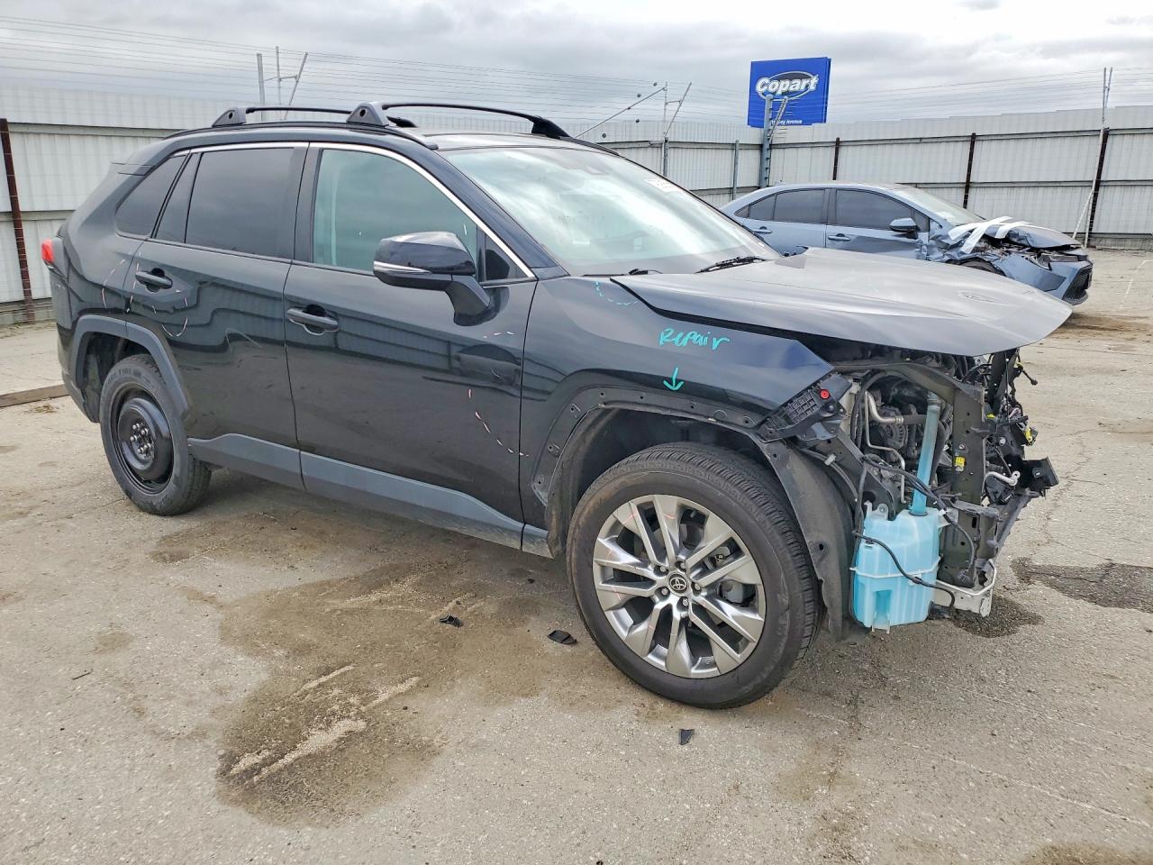 2021 TOYOTA RAV4 XLE PREMIUM photo 7