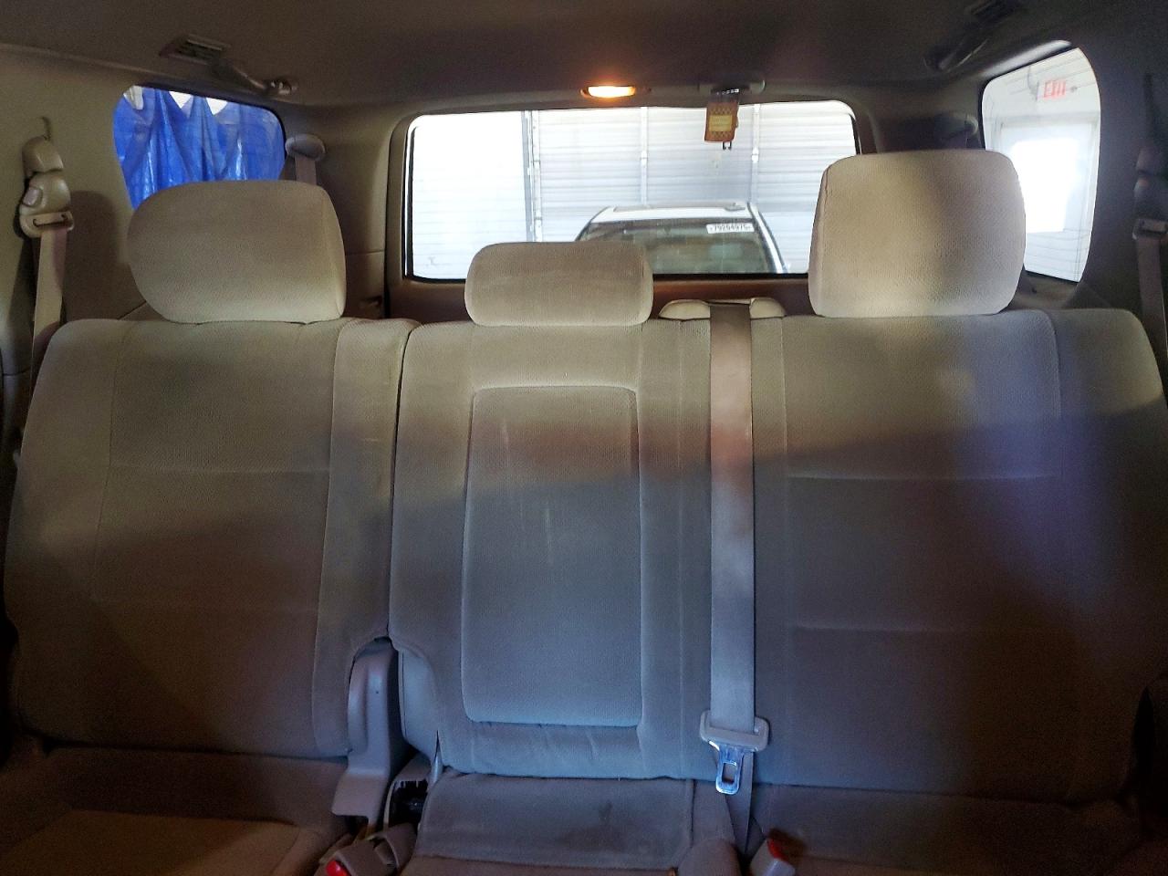 2005 TOYOTA SEQUOIA SR5 photo 10