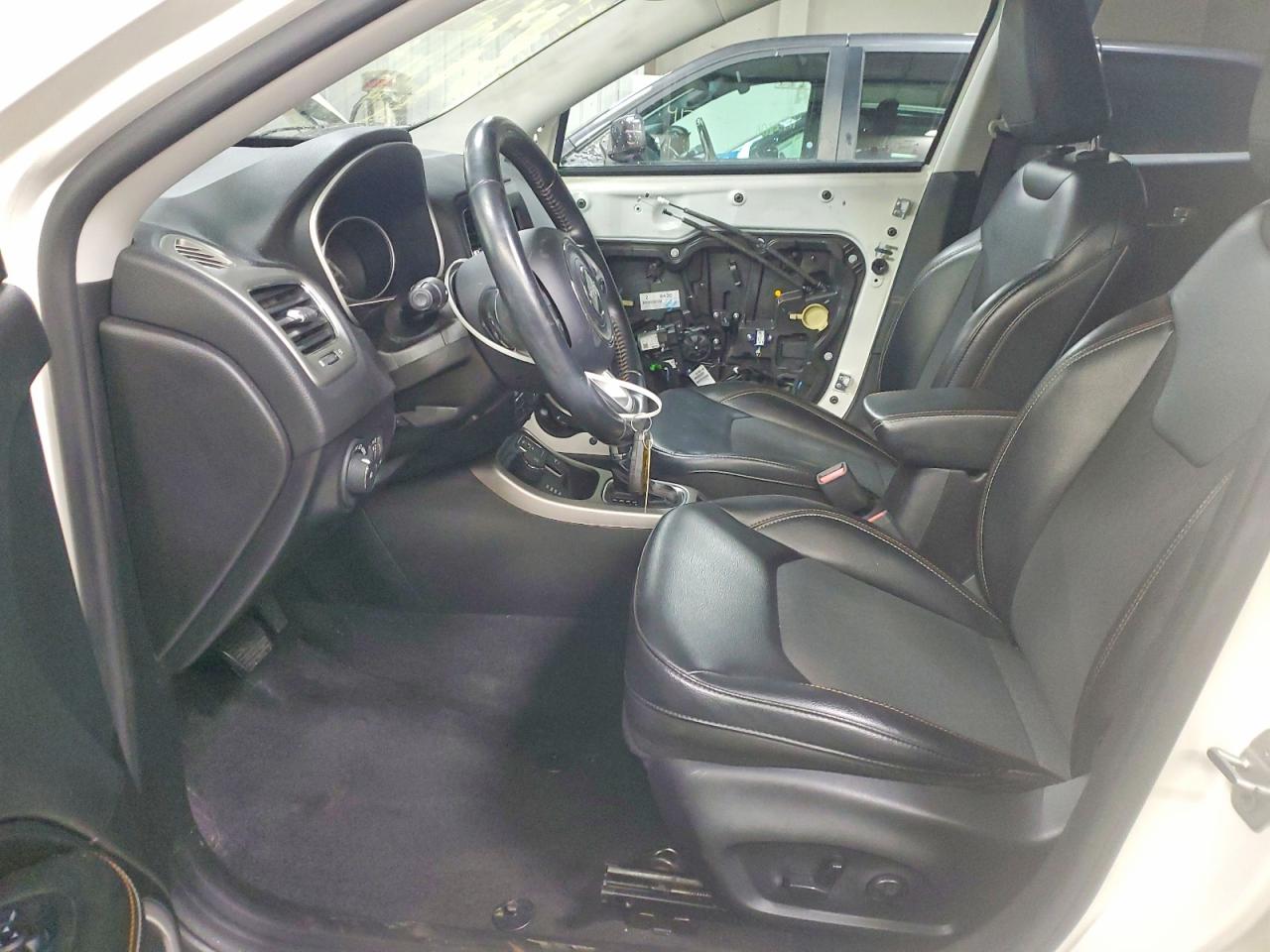 2019 JEEP COMPASS LATITUDE photo 13