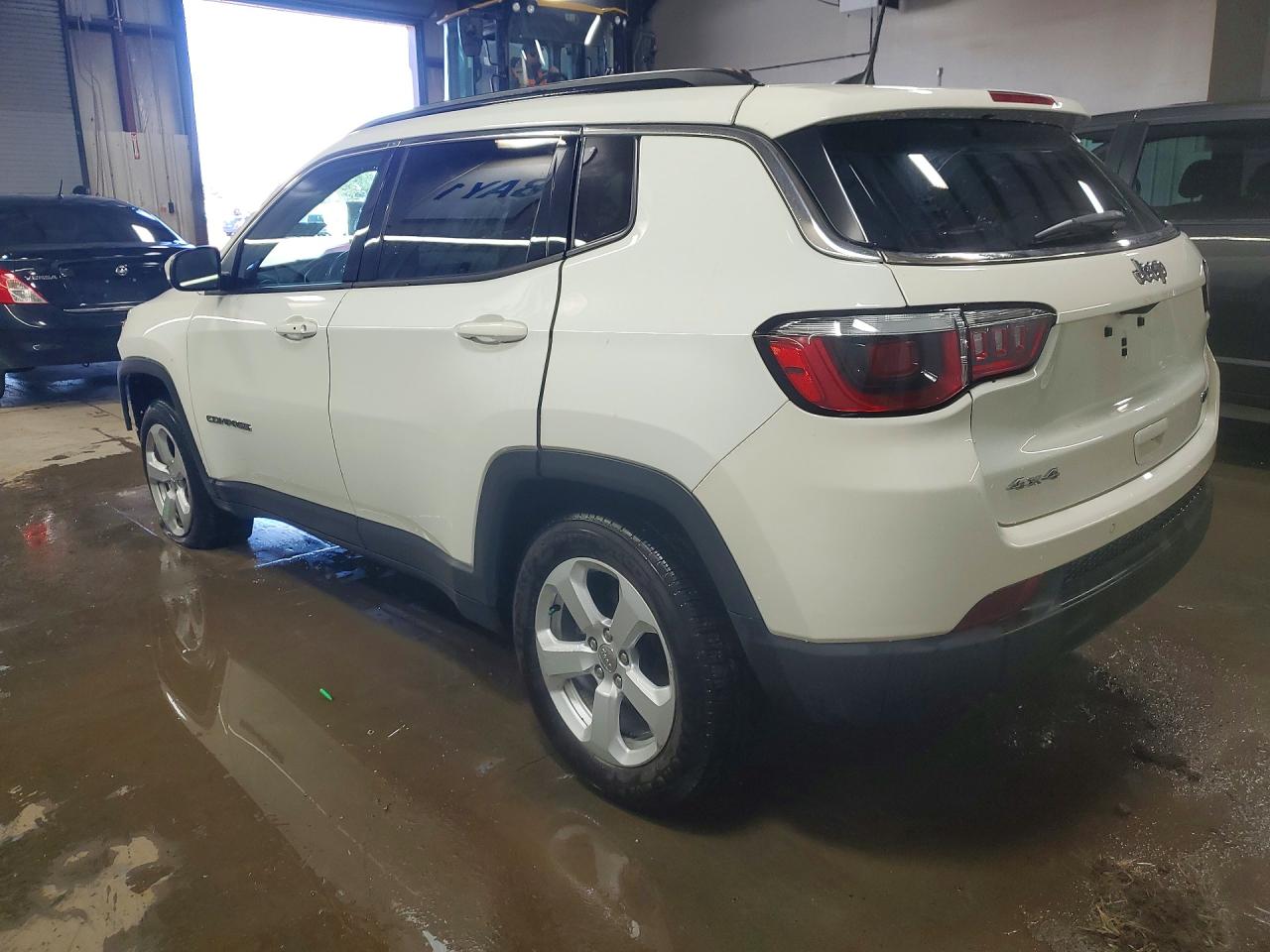 2019 JEEP COMPASS LATITUDE photo 3