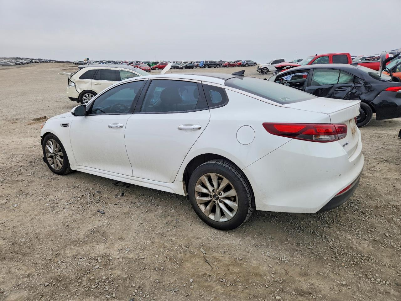 2018 KIA OPTIMA S photo 3