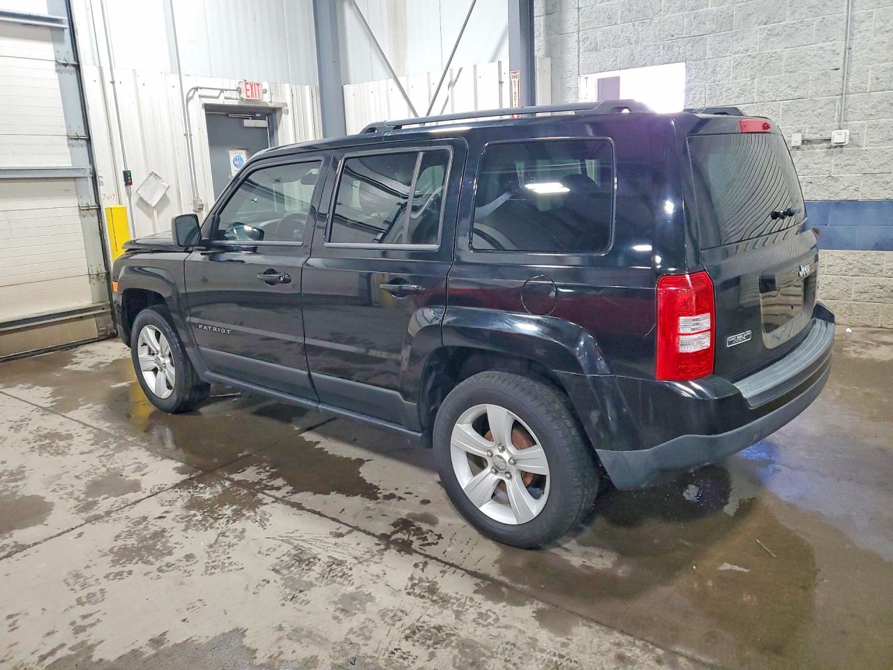 2014 JEEP PATRIOT LATITUDE photo 3