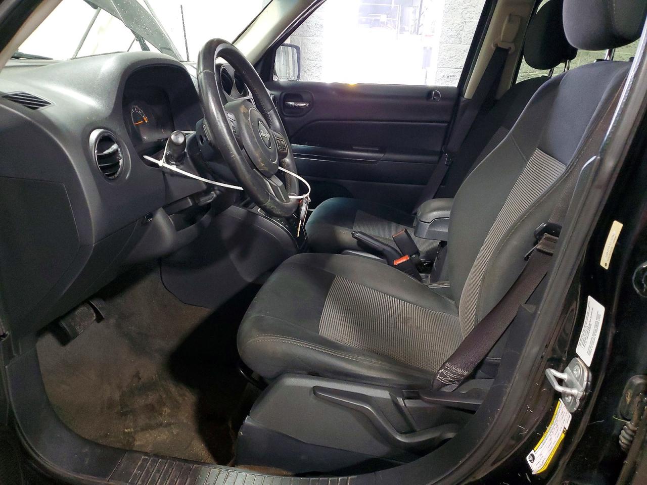2014 JEEP PATRIOT LATITUDE photo 13