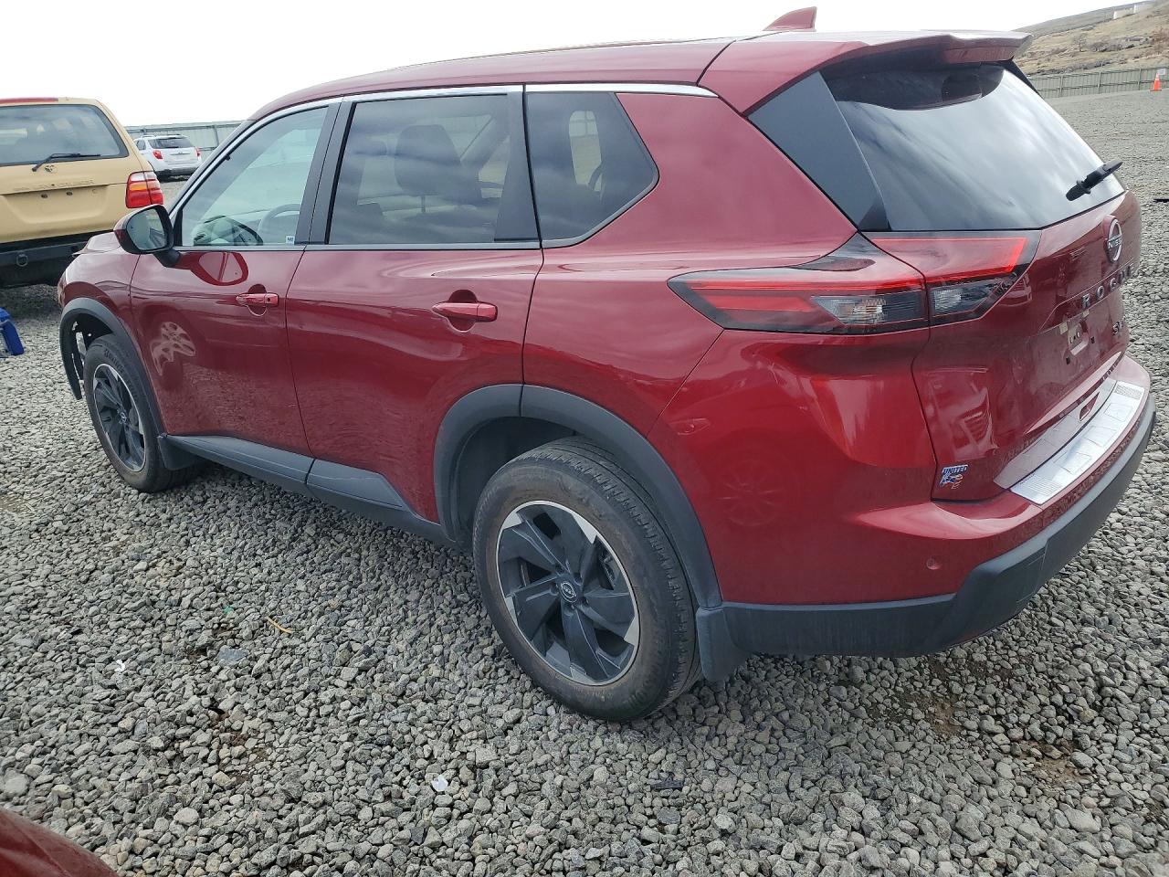 2024 NISSAN ROGUE SV photo 2