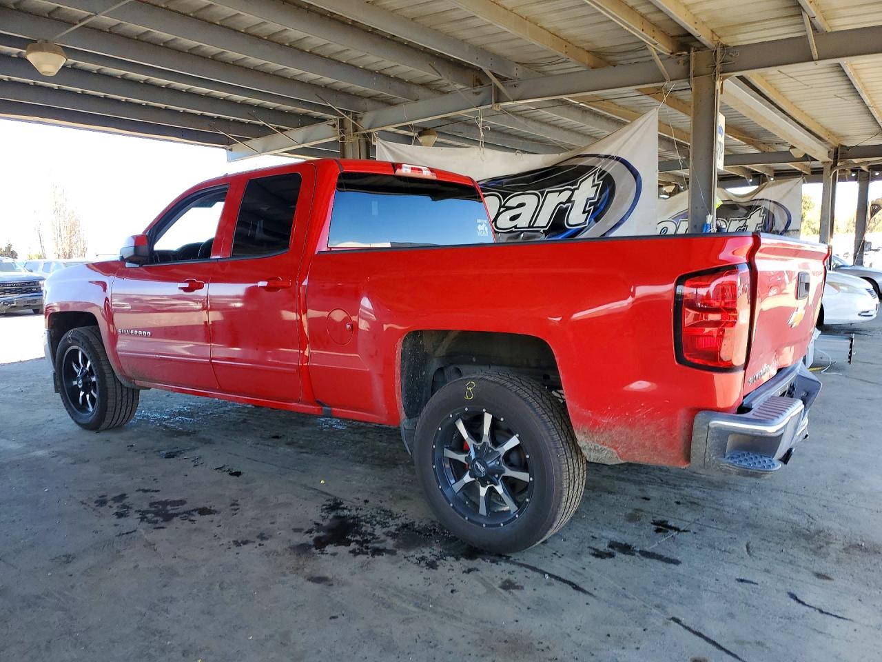 2017 CHEVROLET SILVERADO C1500 LT photo 4