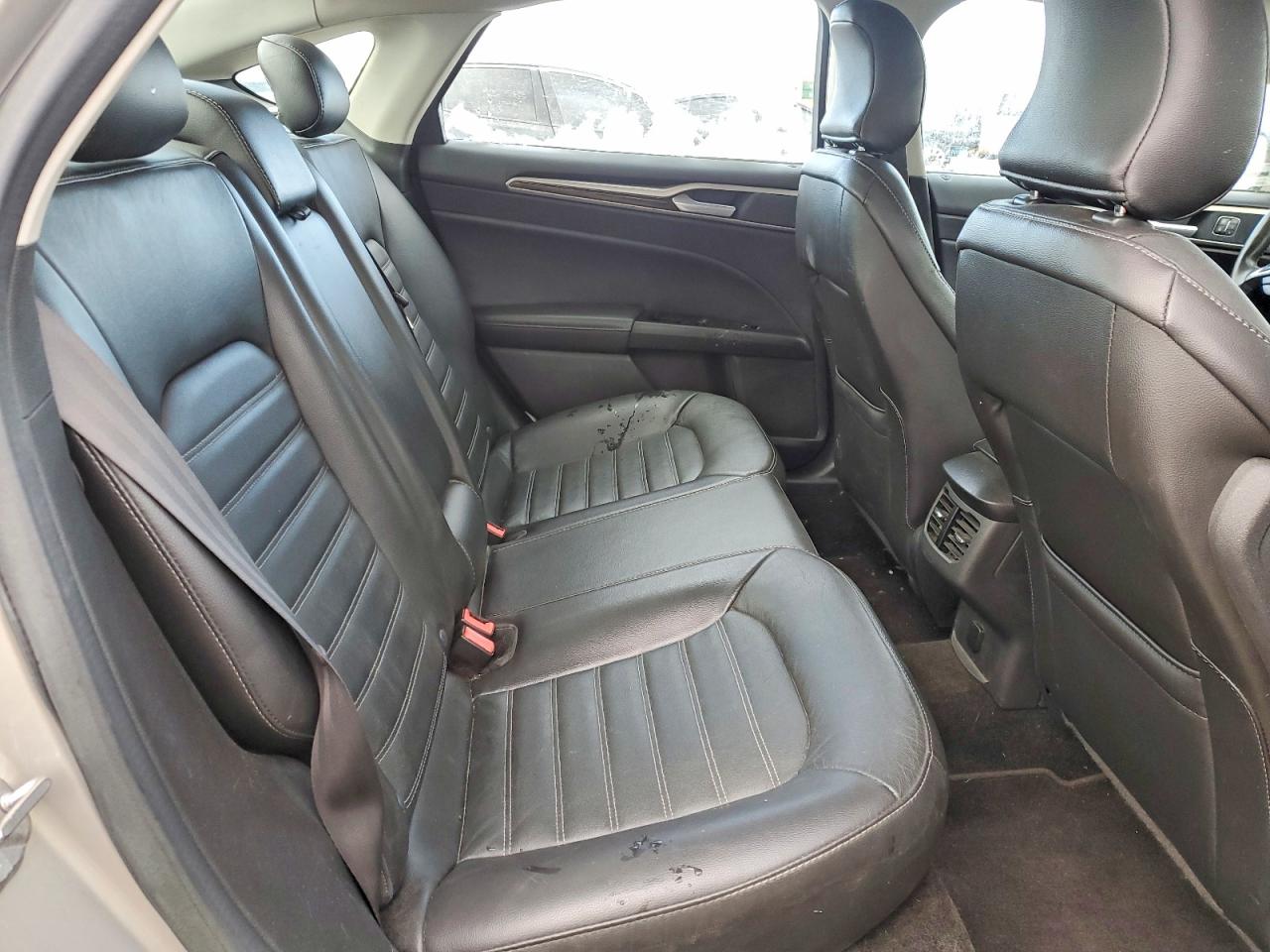 2015 FORD FUSION SE photo 37