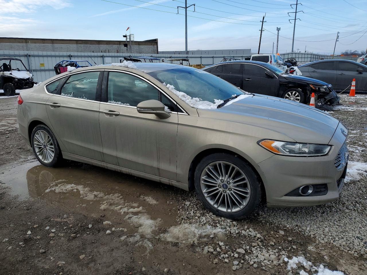2015 FORD FUSION SE photo 13