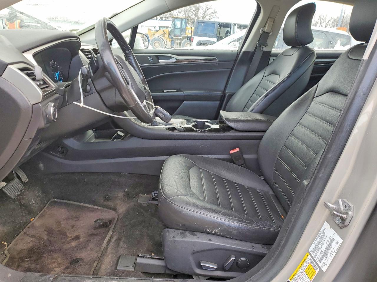 2015 FORD FUSION SE photo 25
