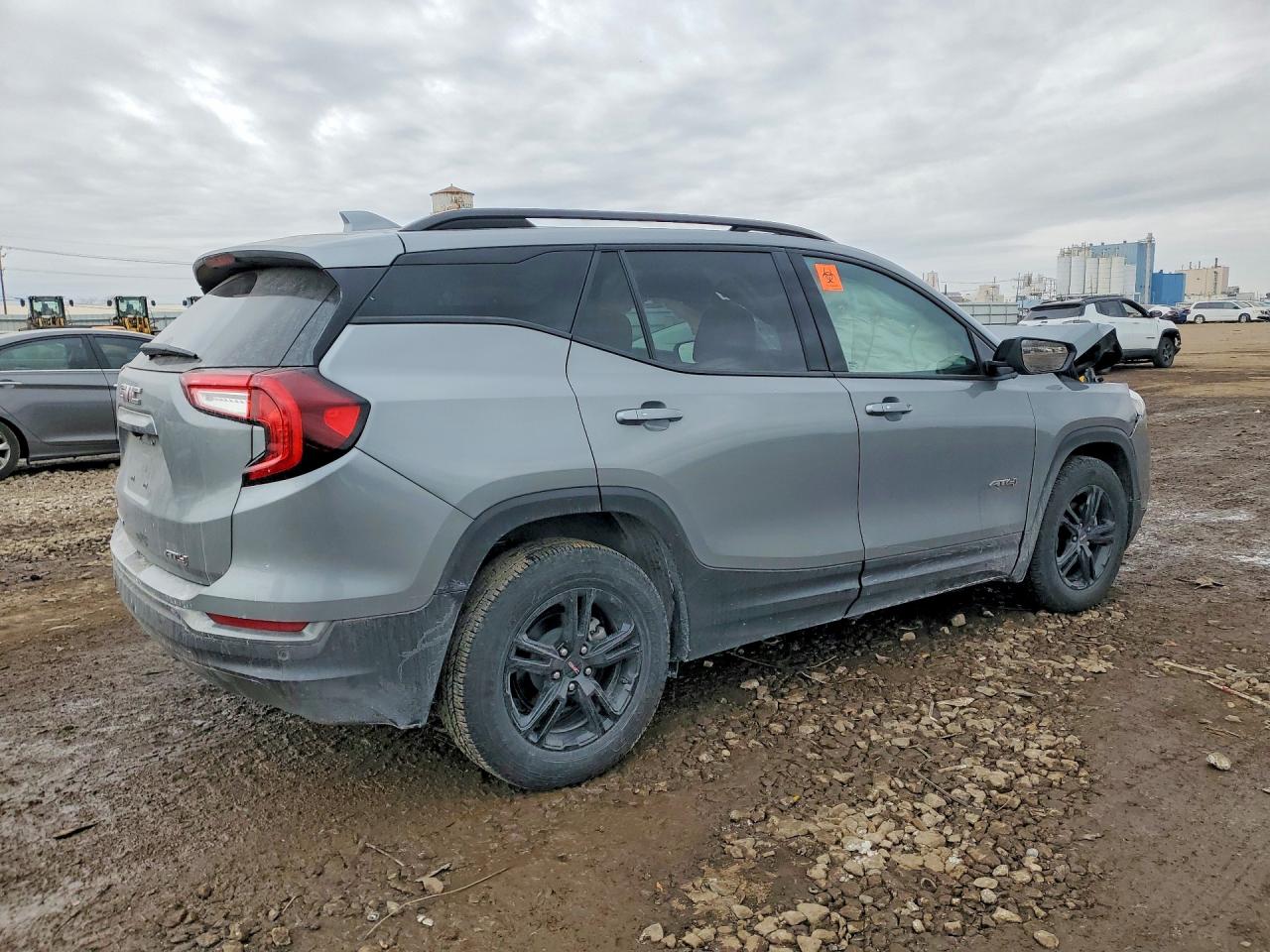 2024 GMC TERRAIN AT4 photo 5
