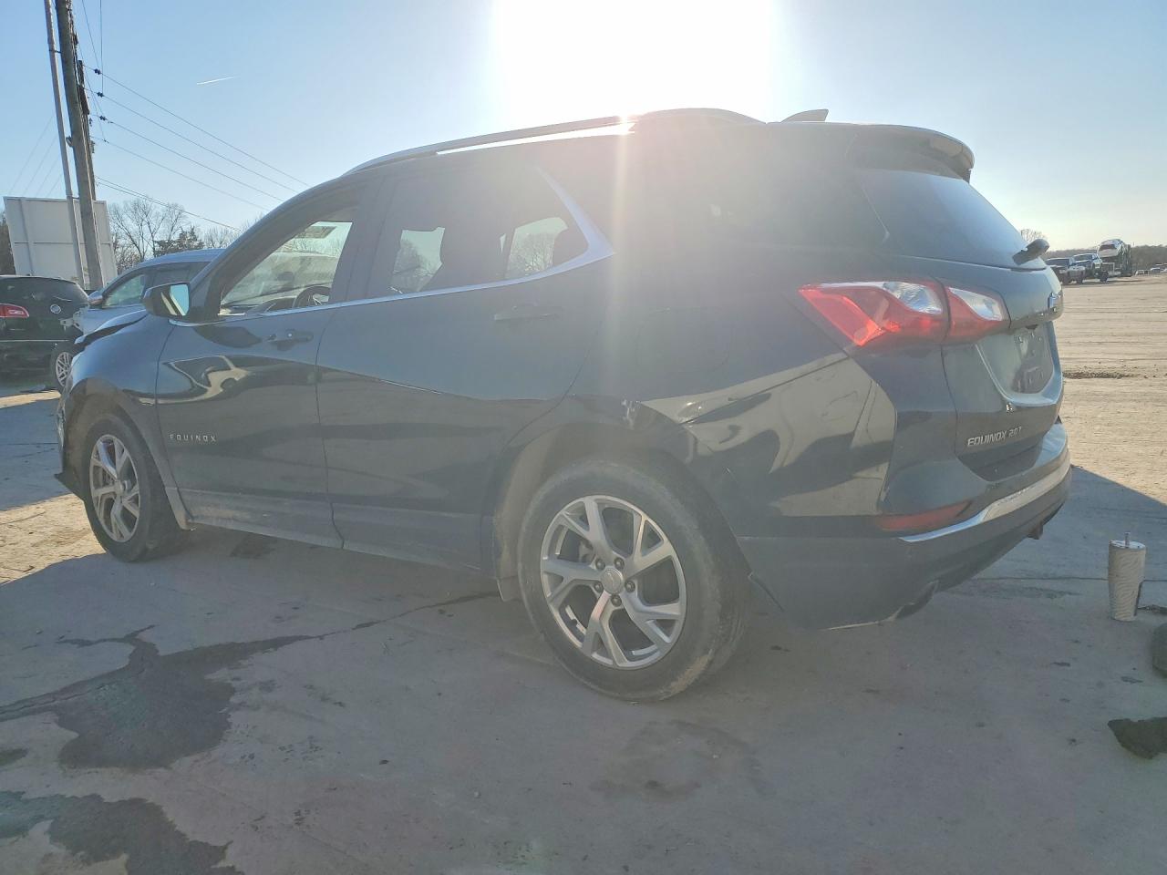 2020 CHEVROLET EQUINOX LT photo 2