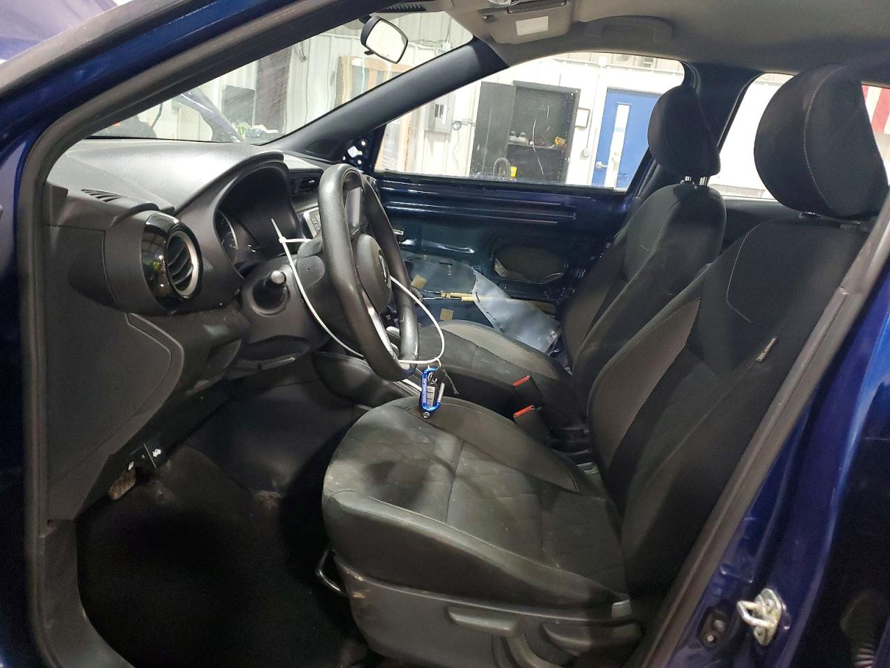 2020 NISSAN KICKS SV photo 13