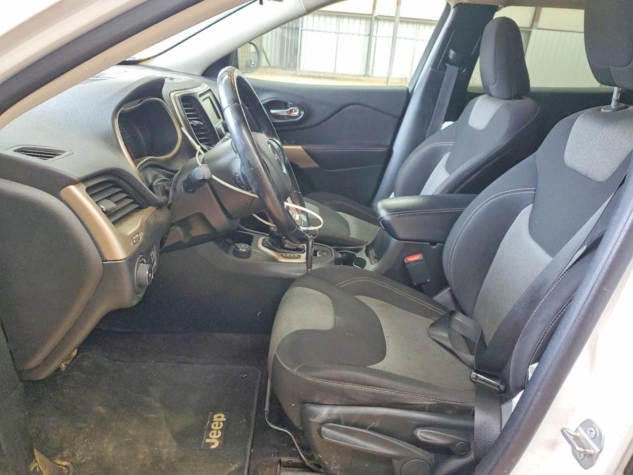 2018 JEEP CHEROKEE LATITUDE photo 19