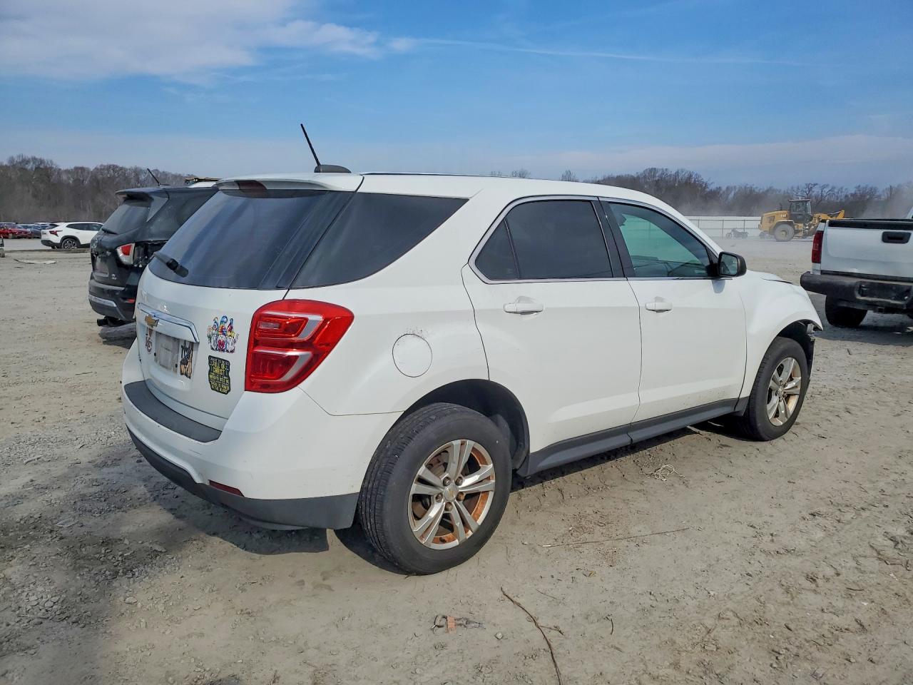 2017 CHEVROLET EQUINOX LS photo 5