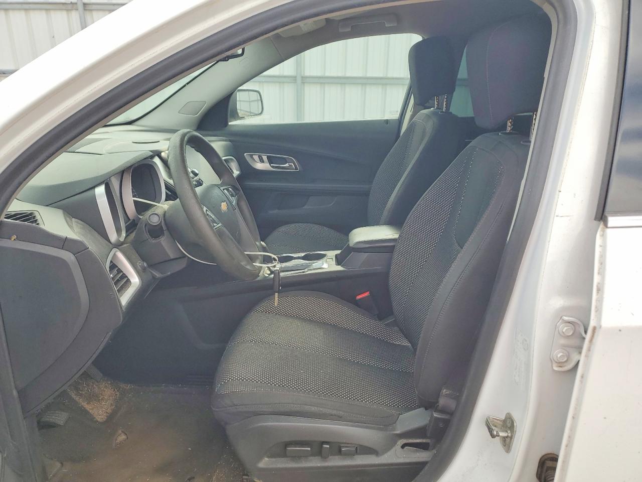 2017 CHEVROLET EQUINOX LS photo 13