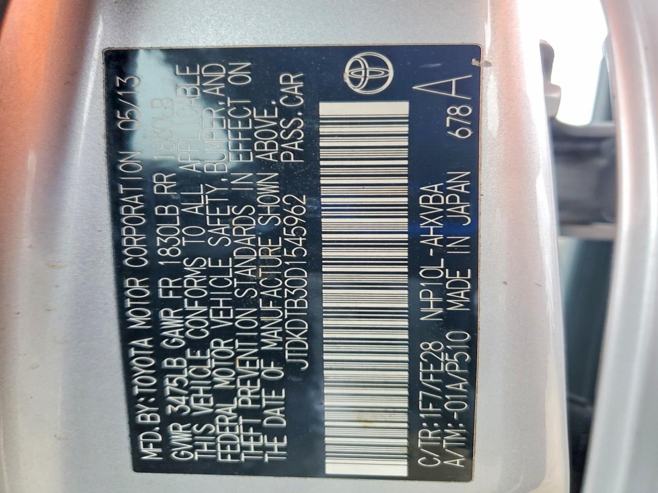 2013 TOYOTA PRIUS C ONE photo 34