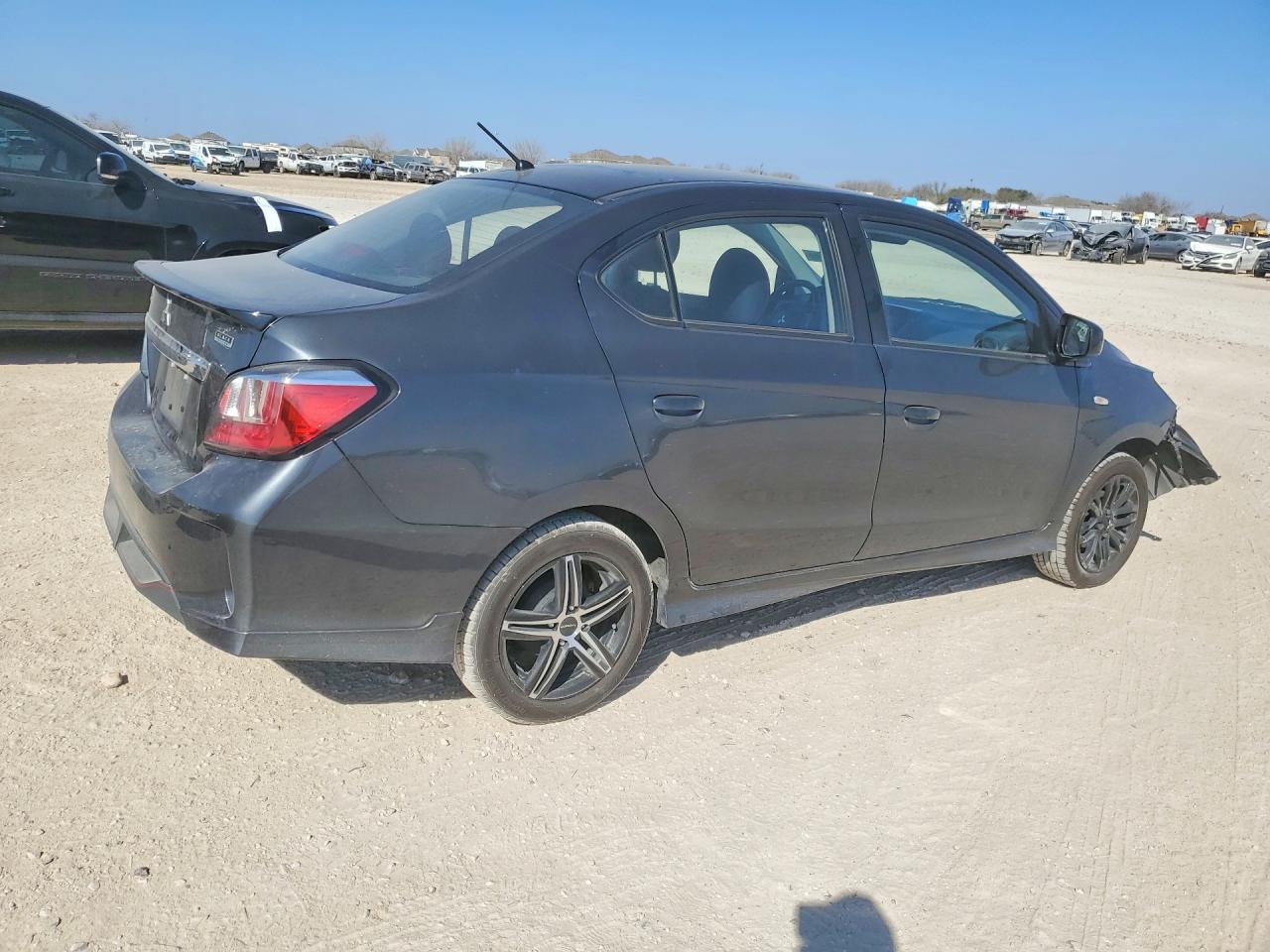 2024 MITSUBISHI MIRAGE G4 ES photo 3