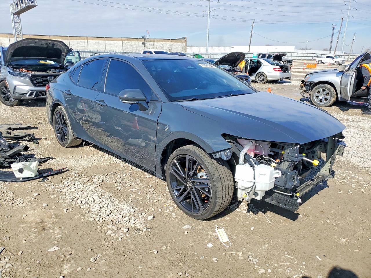 2025 TOYOTA CAMRY XSE photo 7