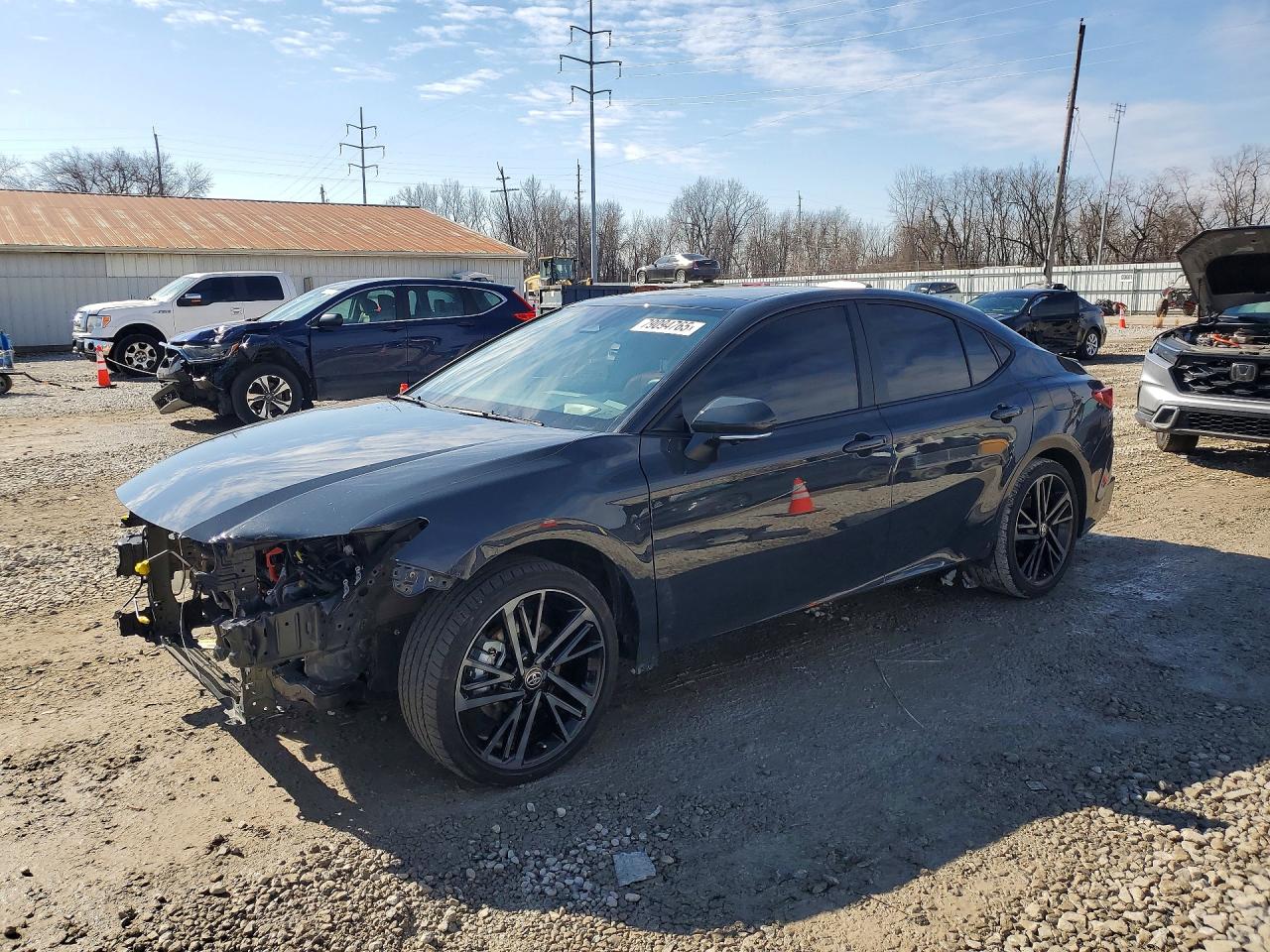 2025 TOYOTA CAMRY