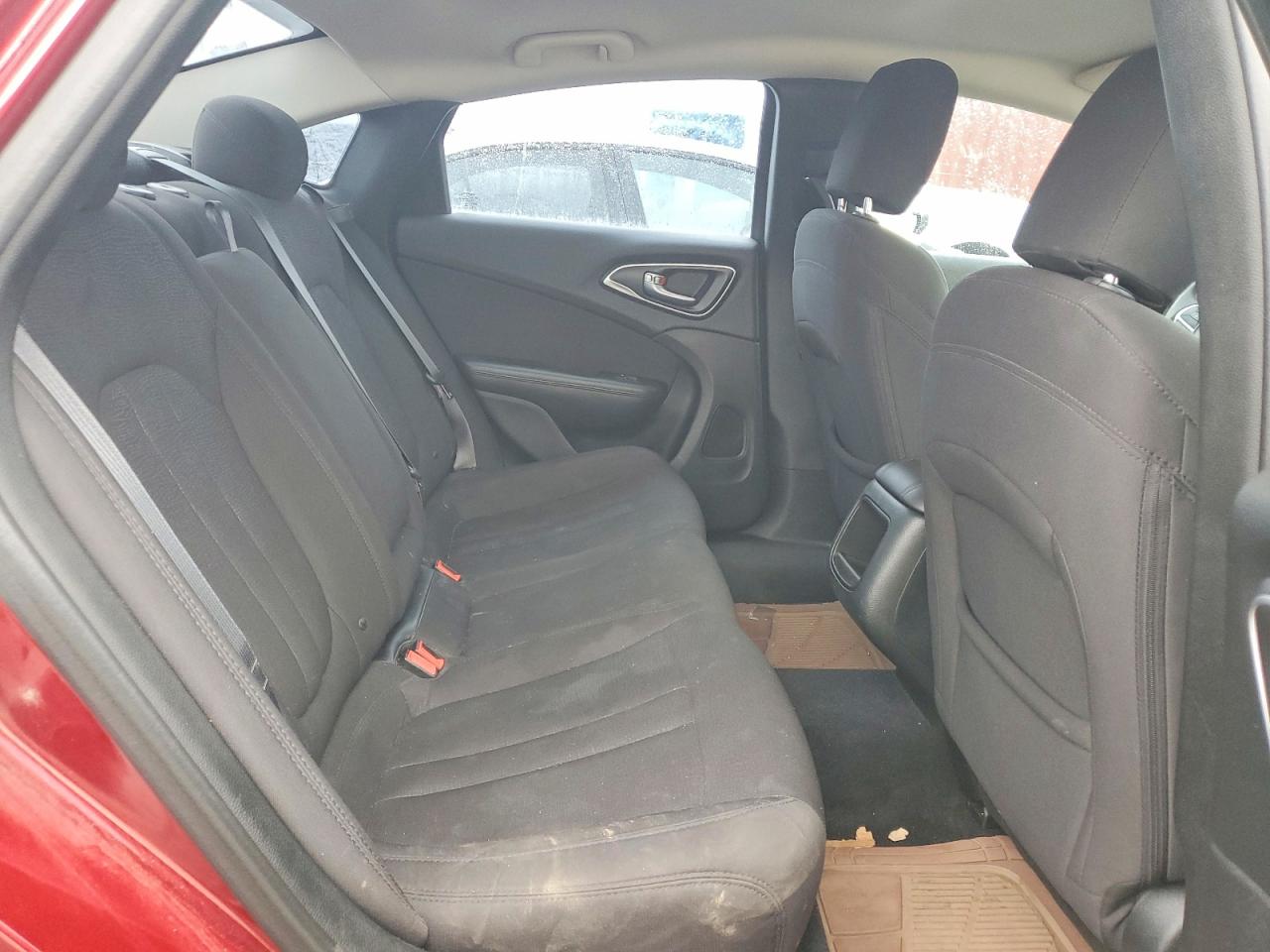 2015 CHRYSLER 200 LX photo 19