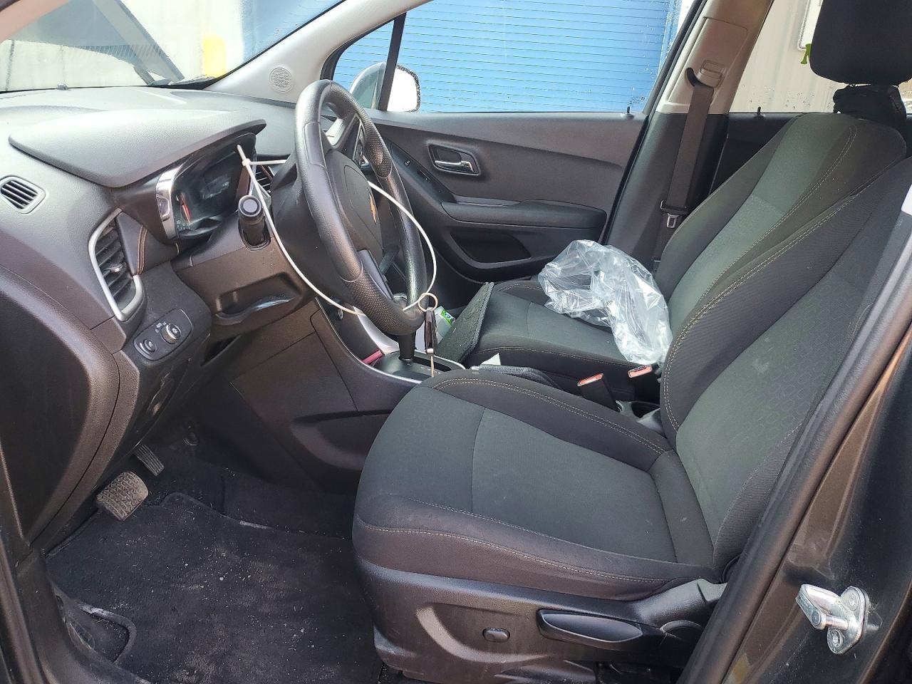 2020 CHEVROLET TRAX LS photo 13