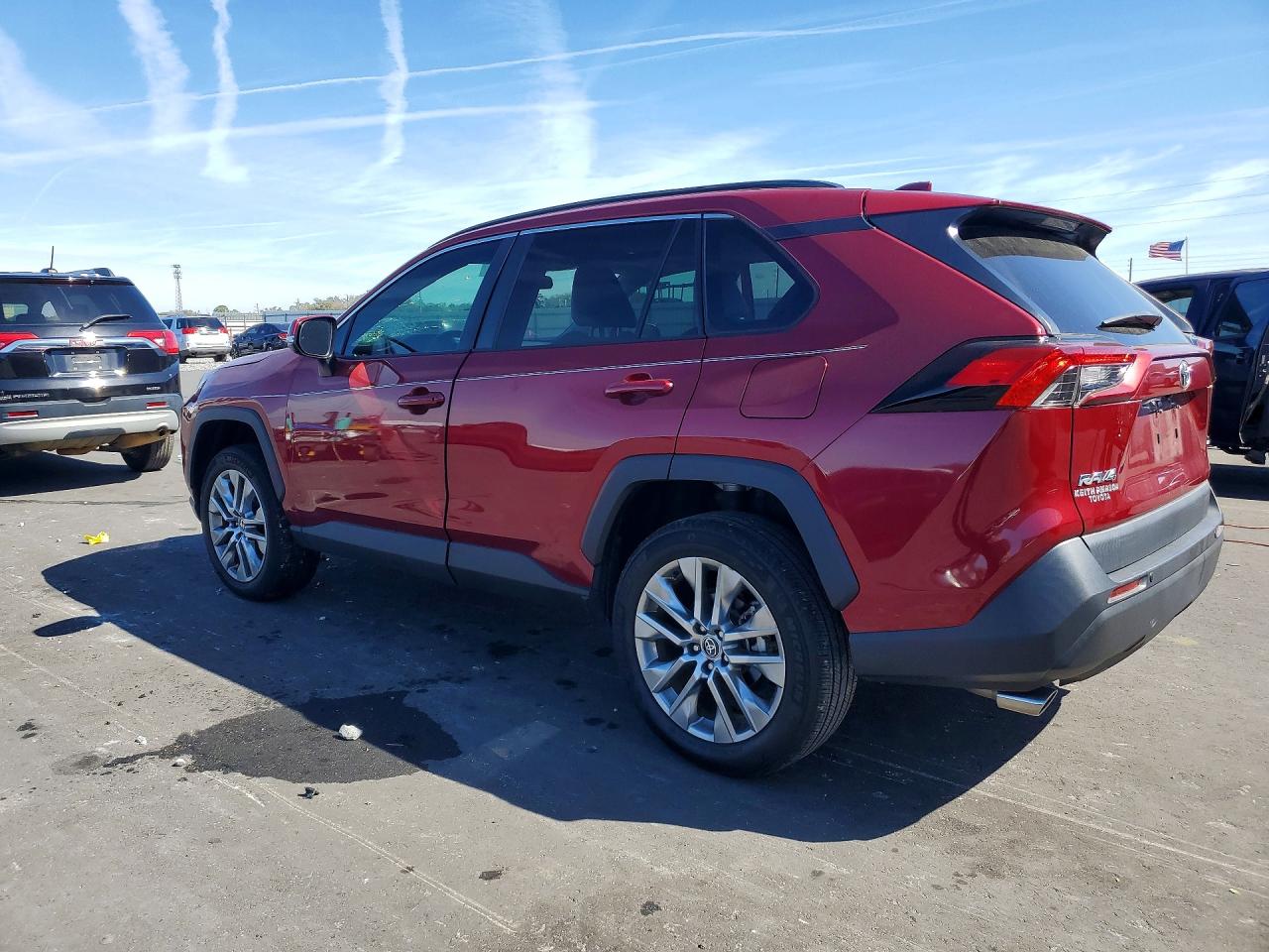 2022 TOYOTA RAV4 XLE PREMIUM photo 3