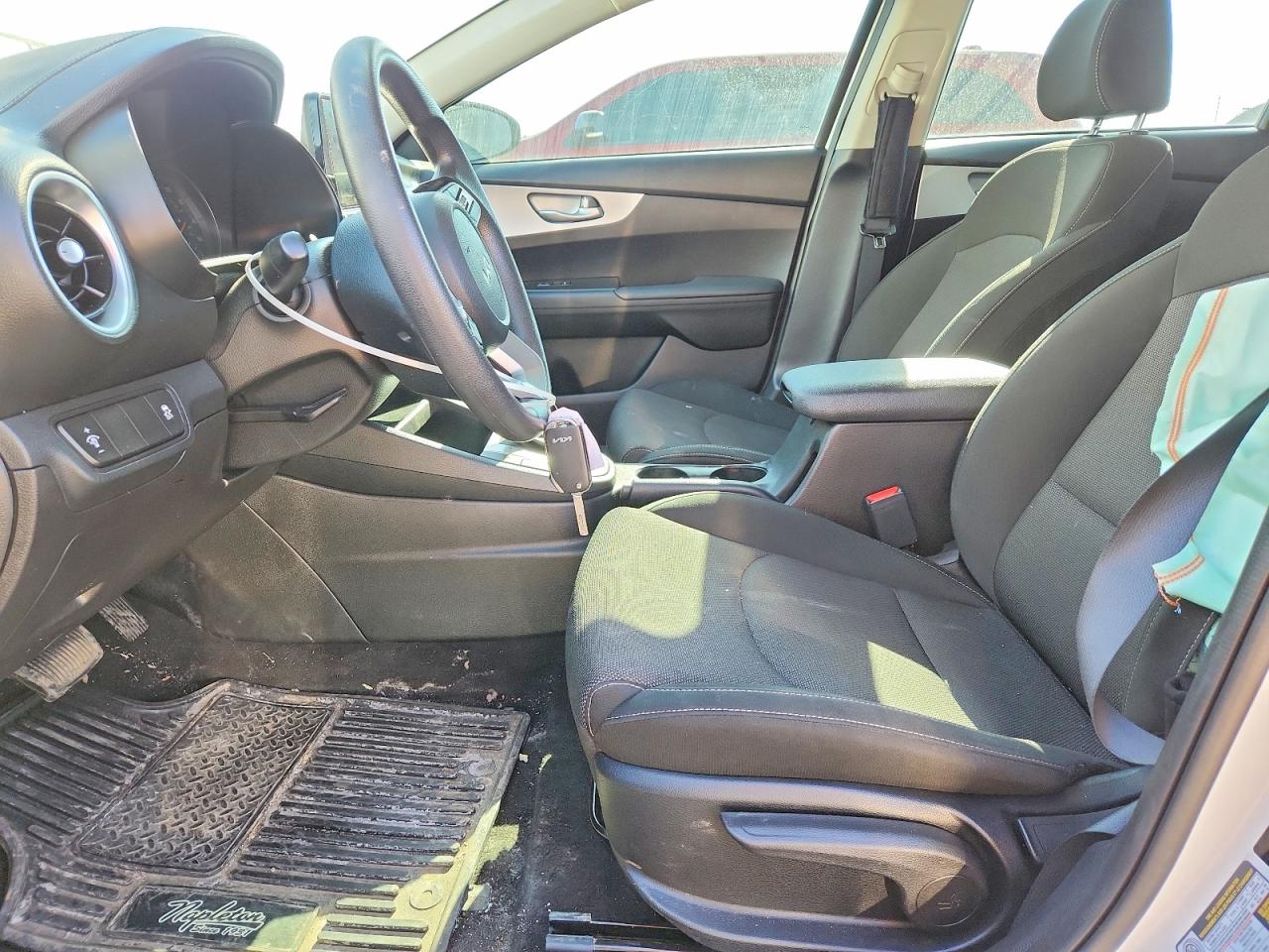 2023 KIA FORTE LXS photo 19