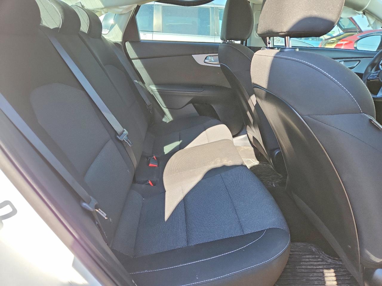 2023 KIA FORTE LXS photo 28