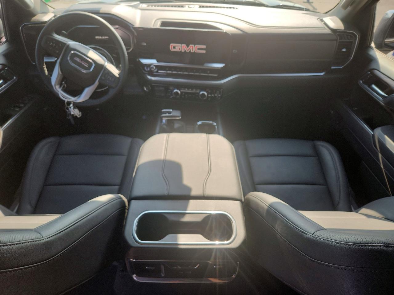 2025 GMC SIERRA K1500 SLT photo 22