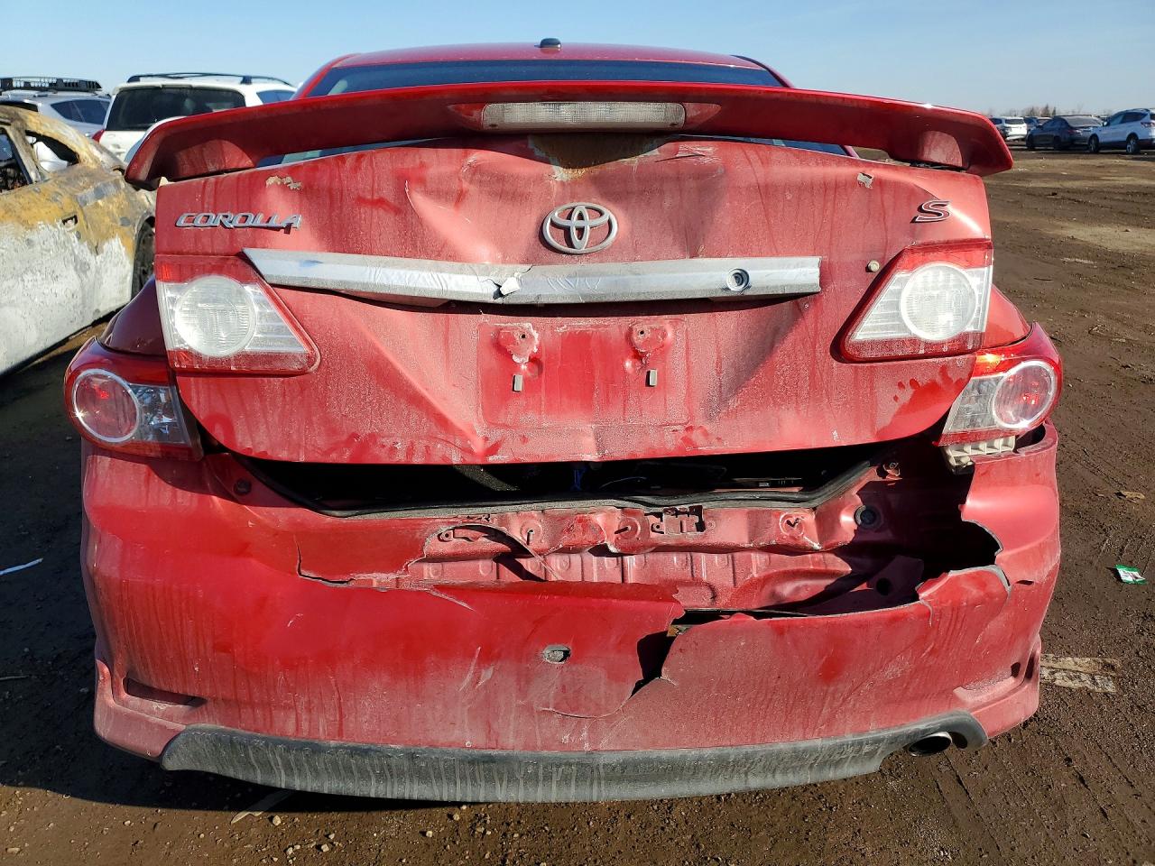 2013 TOYOTA COROLLA S photo 16