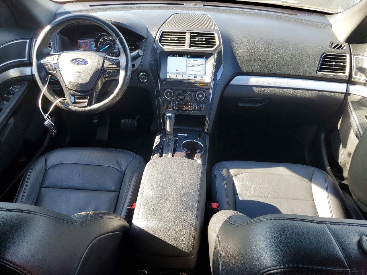 2017 FORD EXPLORER XLT photo 15