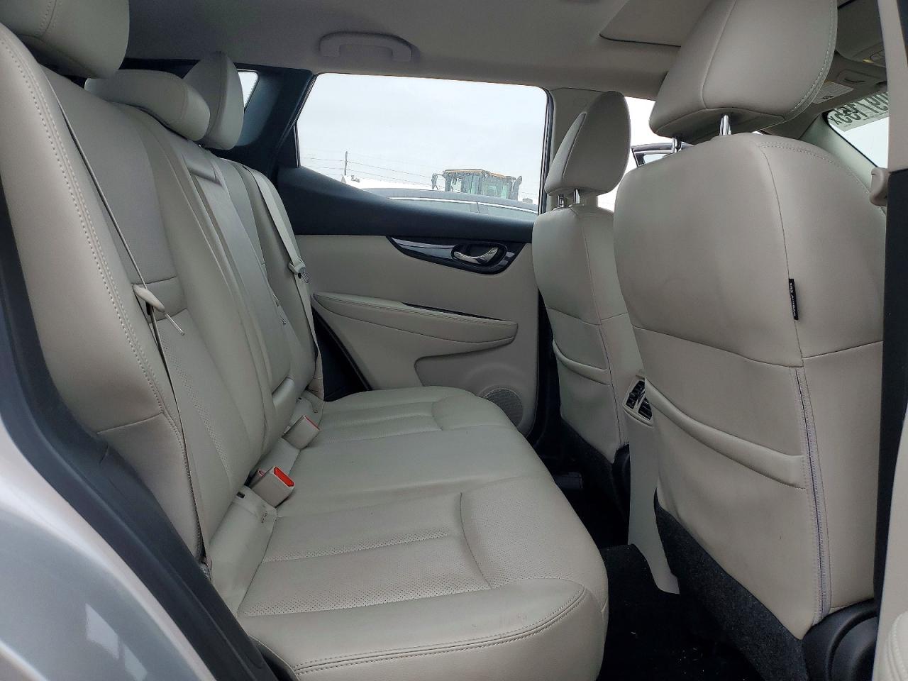 2018 NISSAN ROGUE SPORT SL photo 11