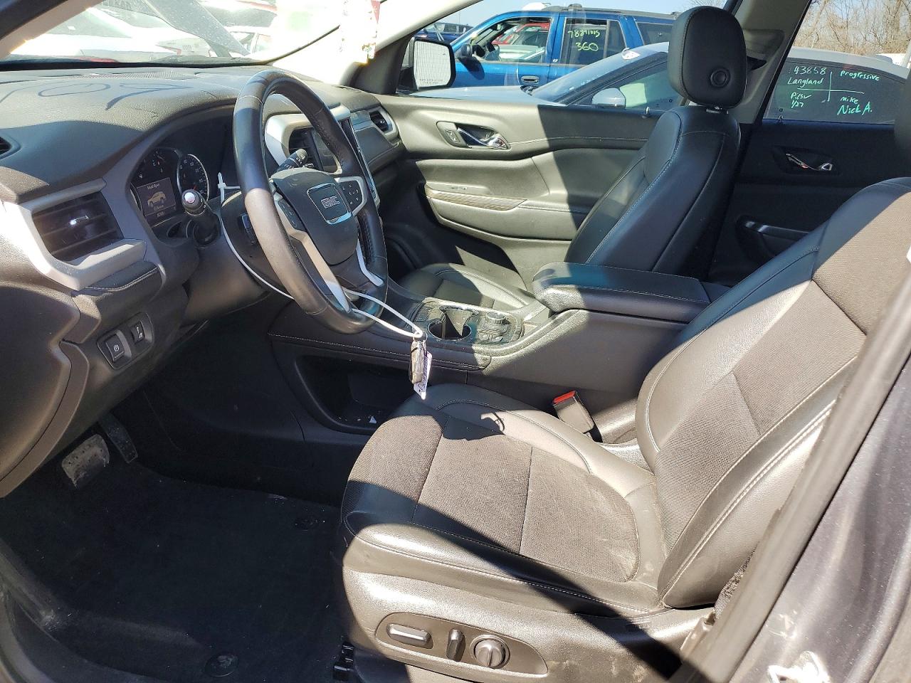 2021 GMC ACADIA SLT photo 13