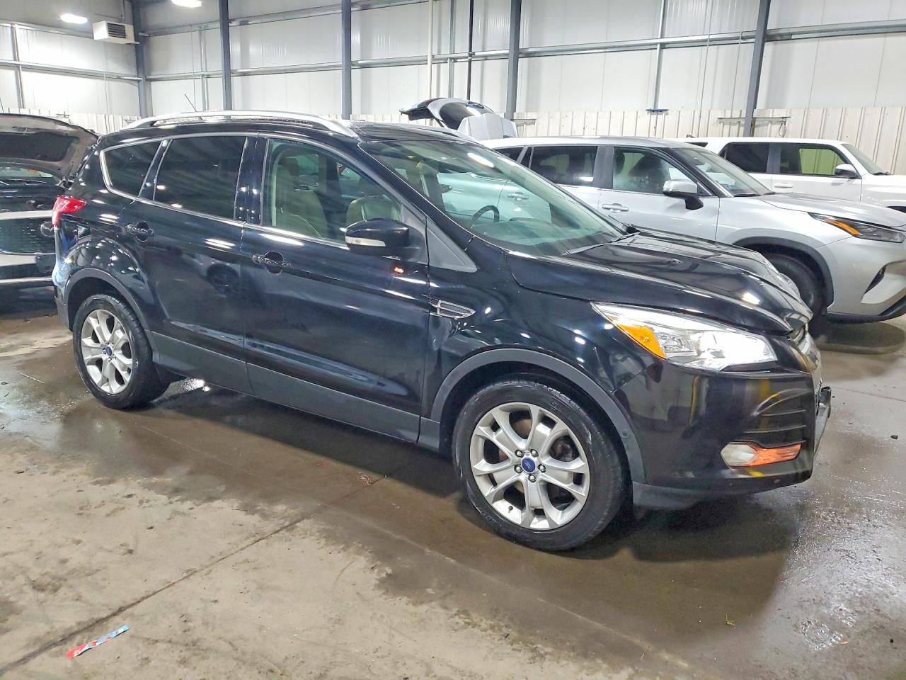 2016 FORD ESCAPE TITANIUM photo 4