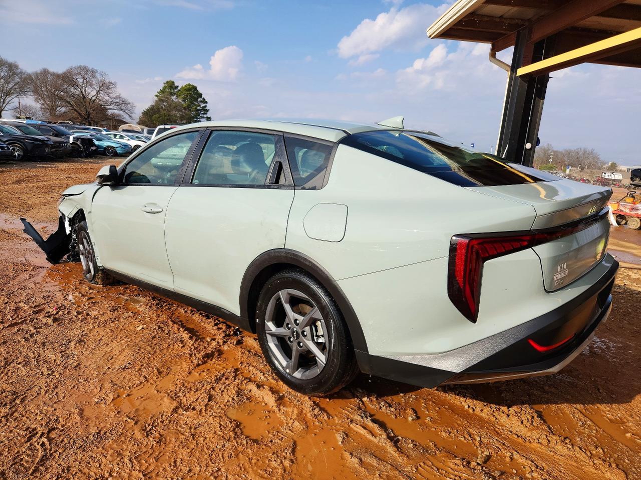 2025 KIA K4 LXS photo 3