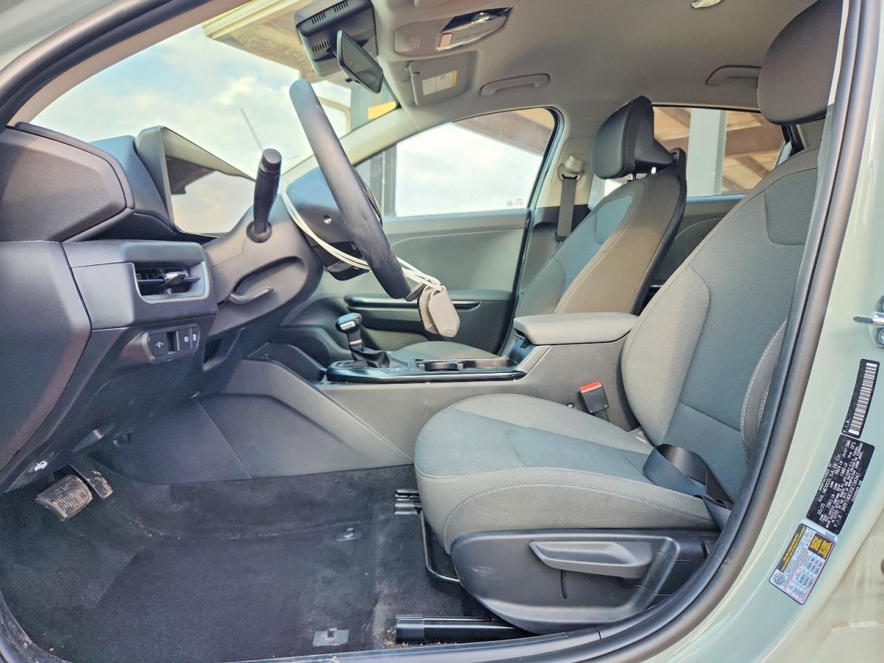 2025 KIA K4 LXS photo 13