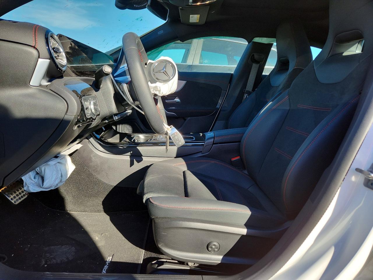 2025 MERCEDES-BENZ CLA 250 photo 7