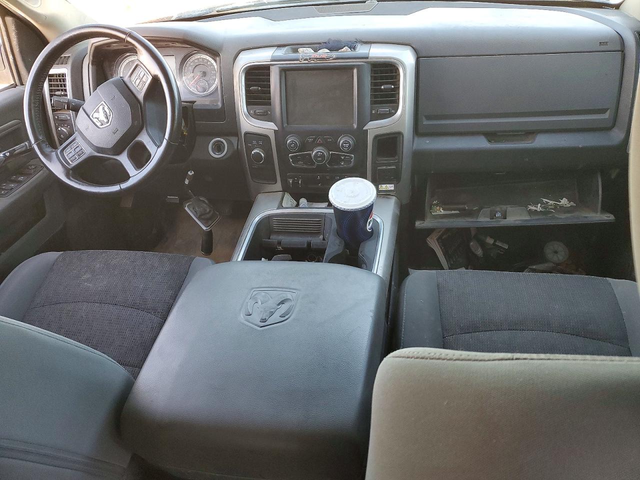 2017 RAM 2500 SLT photo 22