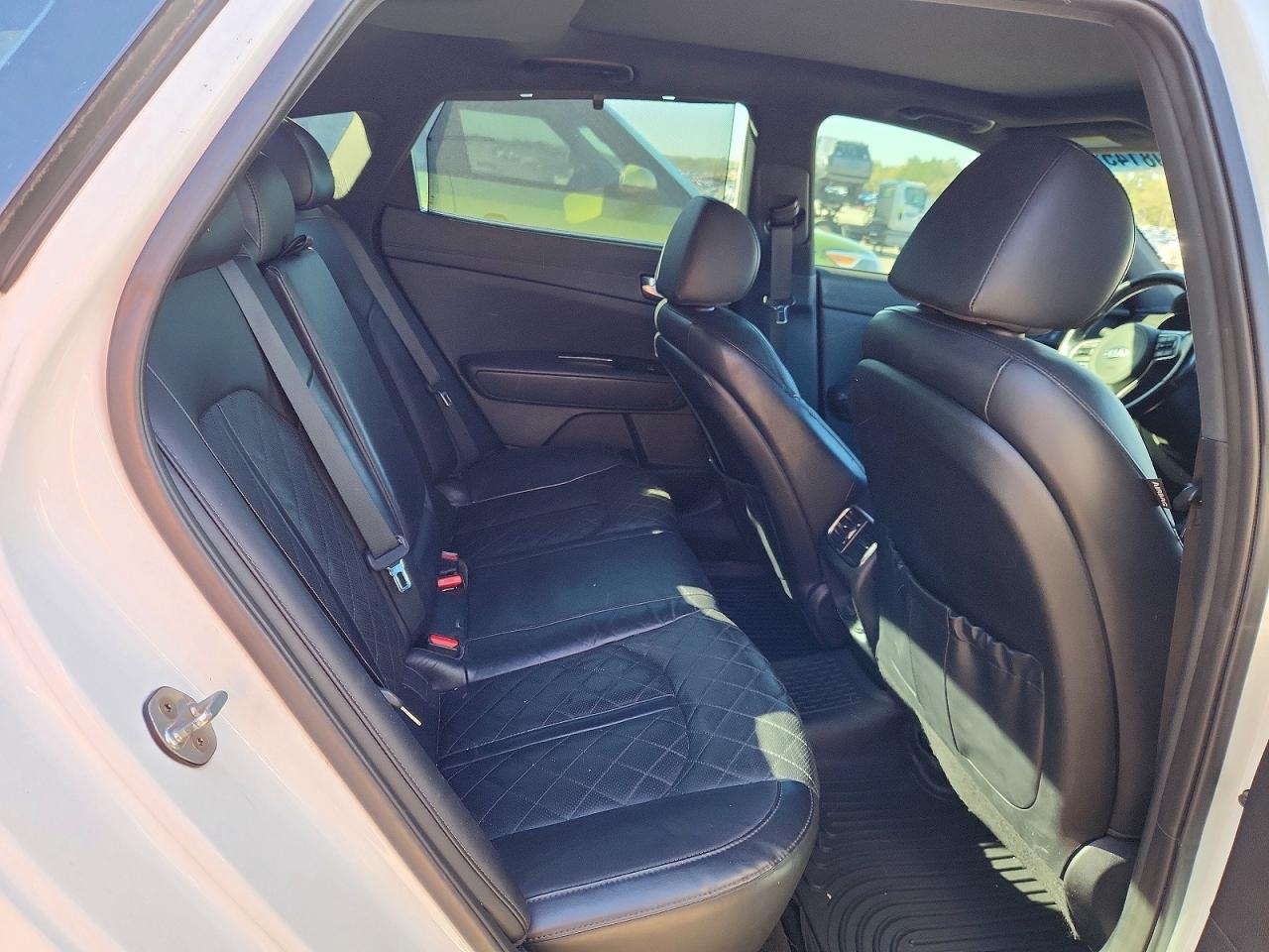 2016 KIA OPTIMA SXL TURBO photo 28