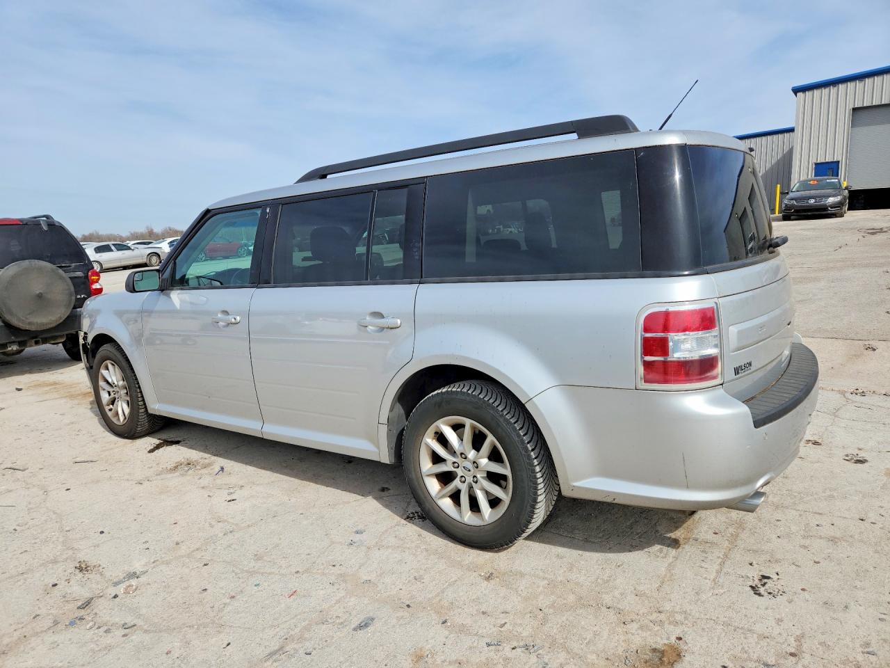 2016 FORD FLEX SE photo 2