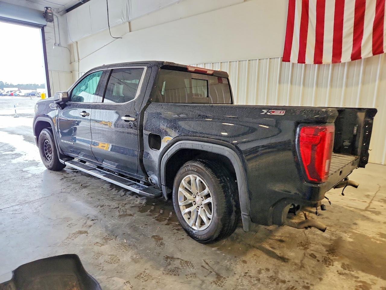 2020 GMC SIERRA K1500 SLT photo 3