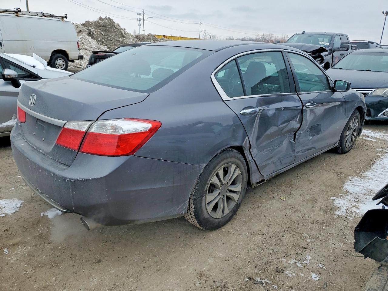 2015 HONDA ACCORD photo 3