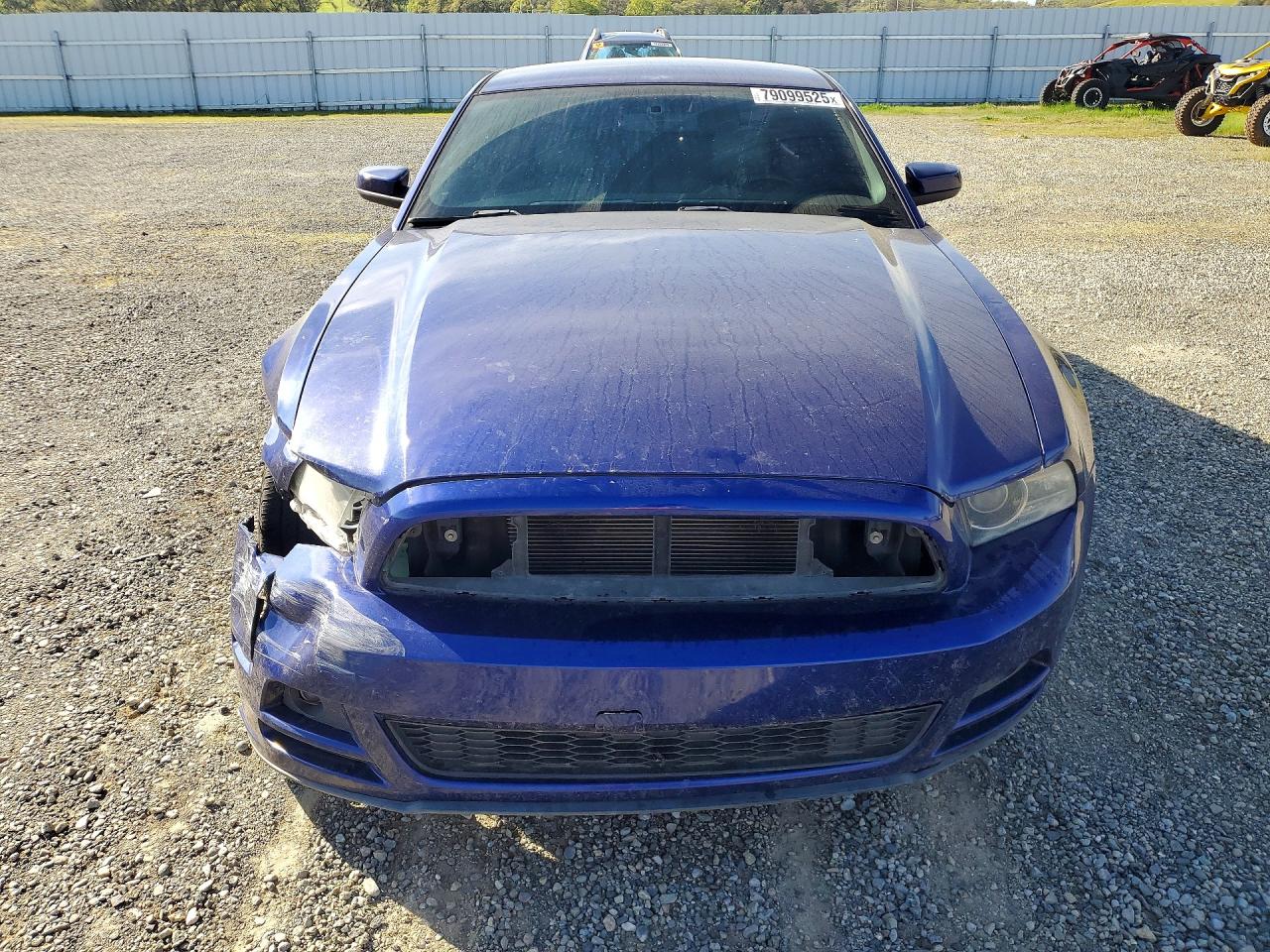 2013 FORD MUSTANG photo 9