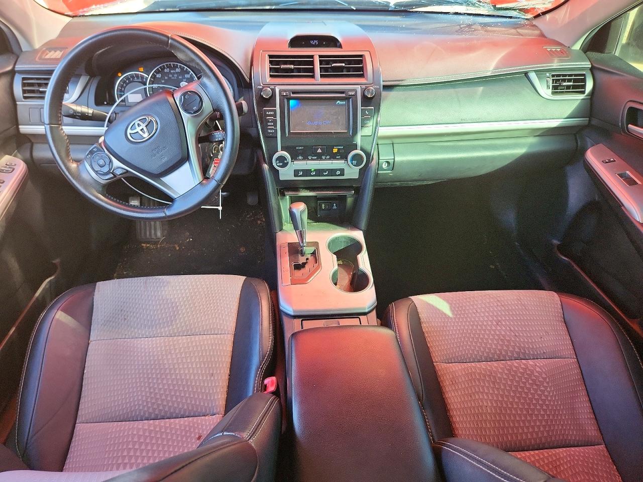 2012 TOYOTA CAMRY SE photo 8