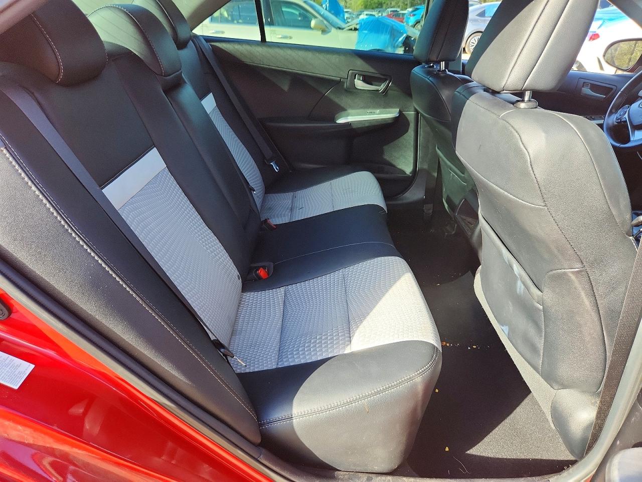2012 TOYOTA CAMRY SE photo 10