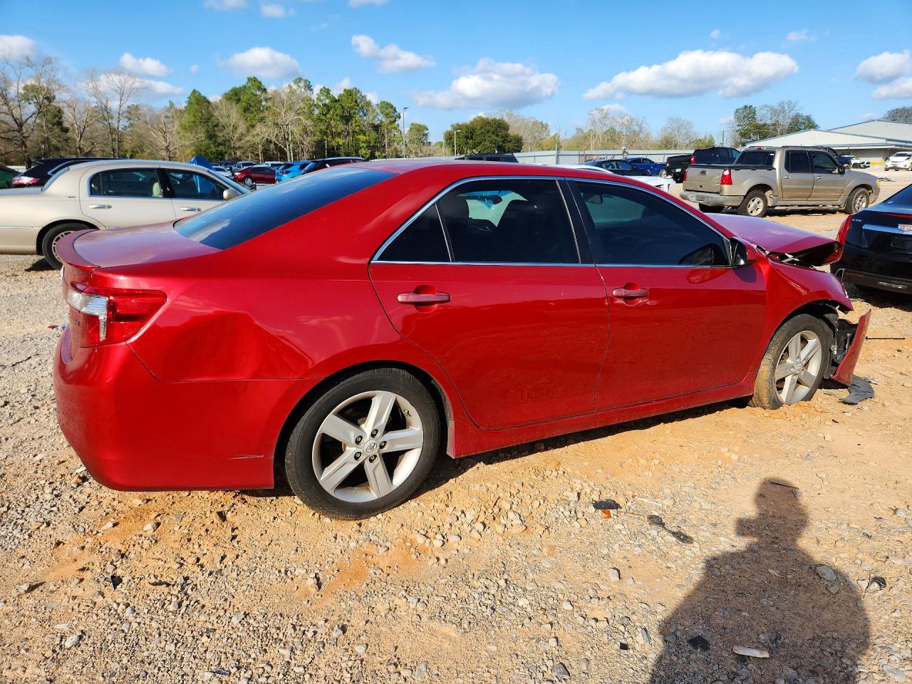 2012 TOYOTA CAMRY SE photo 3