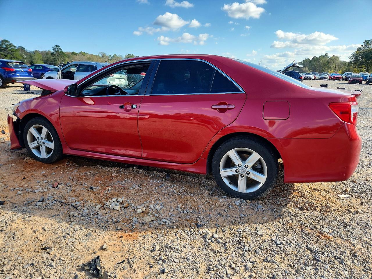 2012 TOYOTA CAMRY SE photo 2