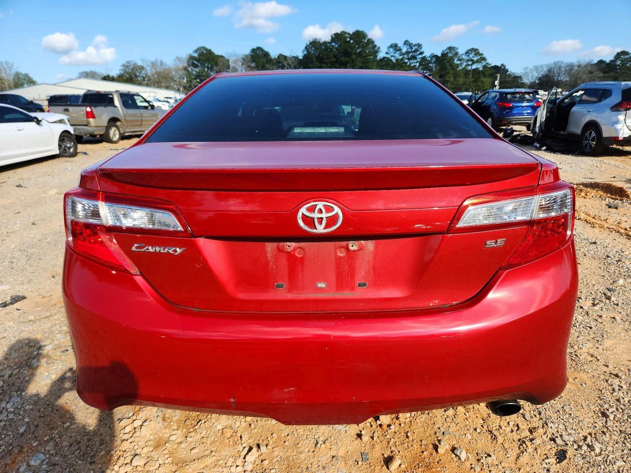 2012 TOYOTA CAMRY SE photo 6