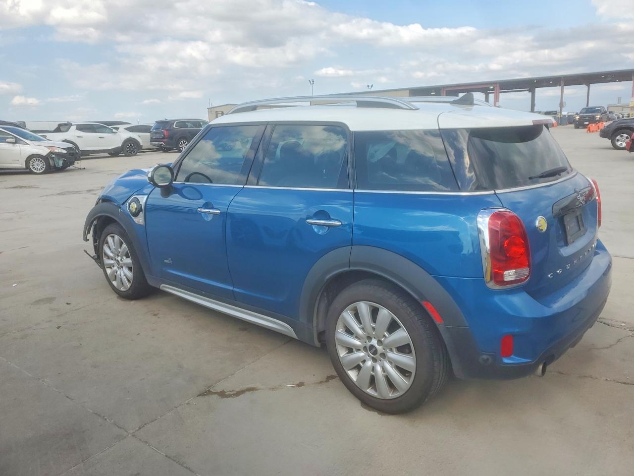 2019 MINI COOPER S E COUNTRYMAN ALL4 photo 2